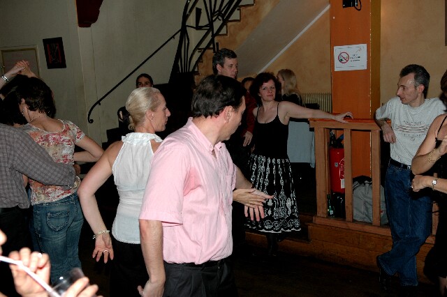 min 2006 12 05 latino 102